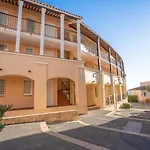 Appartement L'esquinade - H4 233 By Interhome