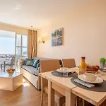 Appartement L'esquinade - H4 233 By Interhome