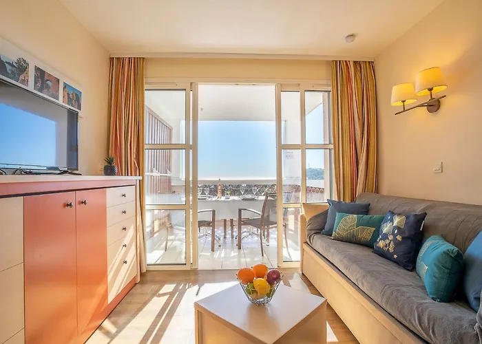 L'esquinade - H4 233 By Interhome