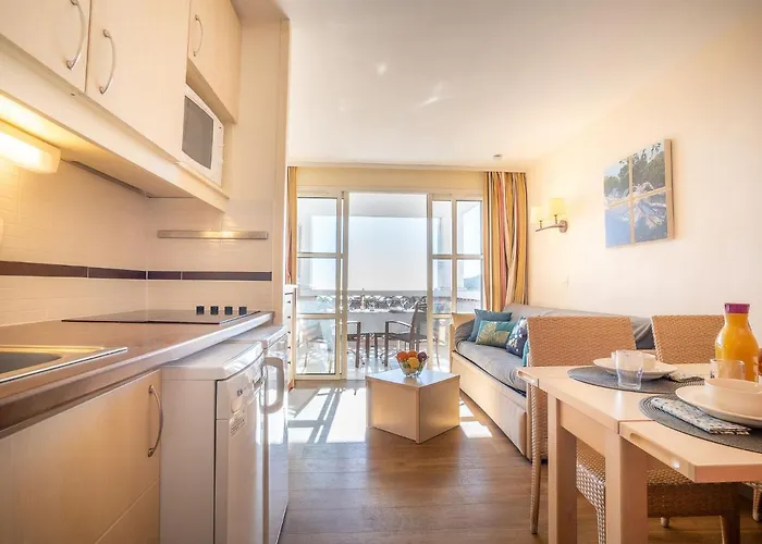 Apartmán L'esquinade - H4 233 By Interhome Saint-Raphaël