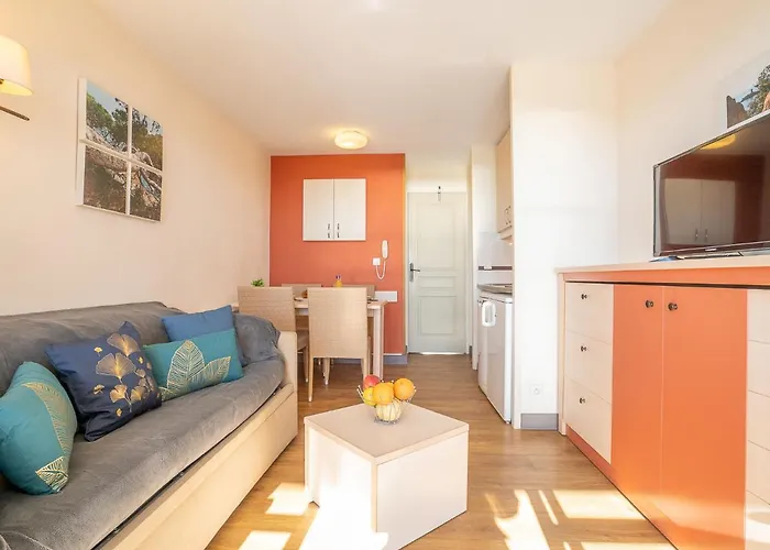 L'esquinade - H4 233 By Interhome * Saint-Raphaël