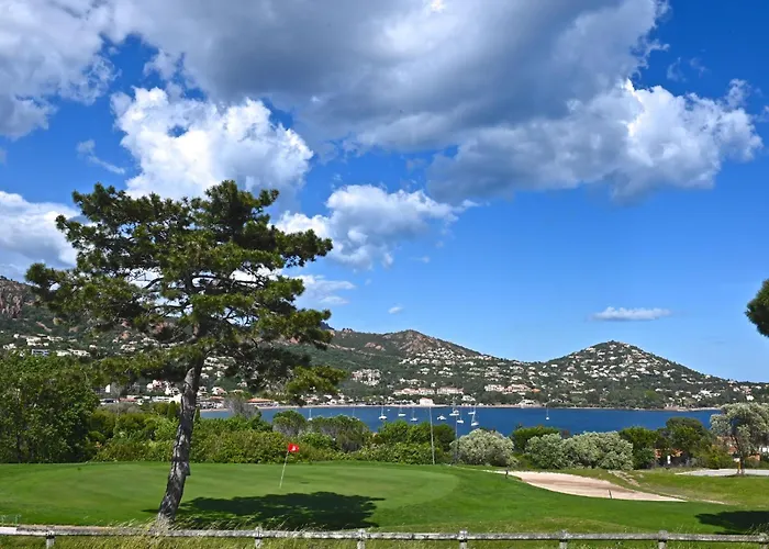 L'esquinade - H4 233 By Interhome *